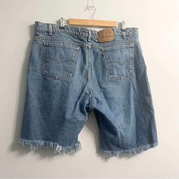 Vintage Levi’s 550 Denim Jeans made into Cut Off Shorts 42x32 Orange Tab Men’s - Picture 1 of 9